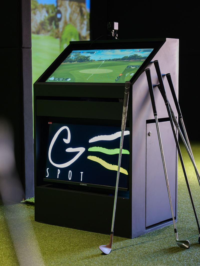 Borne TrackMan aux couleurs du G.Spot Golf Marrakech